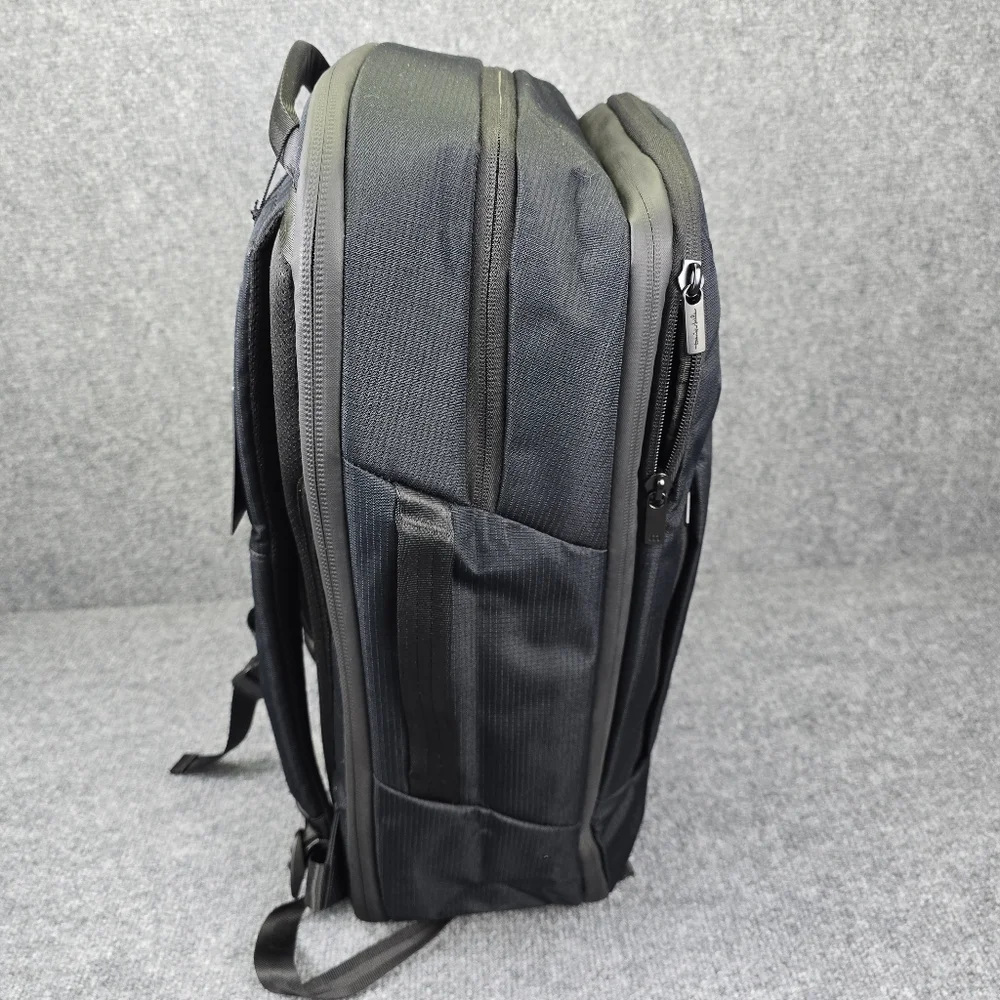TravisMathew Lateral Backpack TMB107 Black NWT - Padded 16
